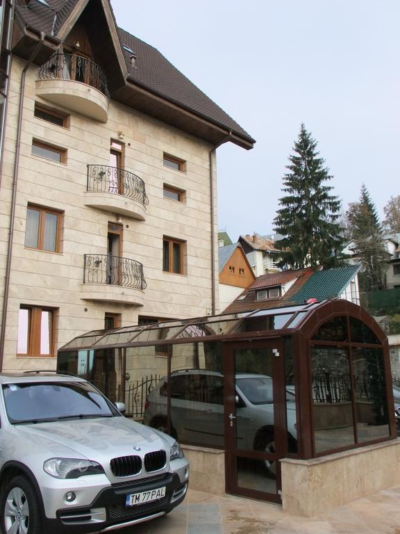 Hotel Arca Lui Noe Sinaia Exterior photo
