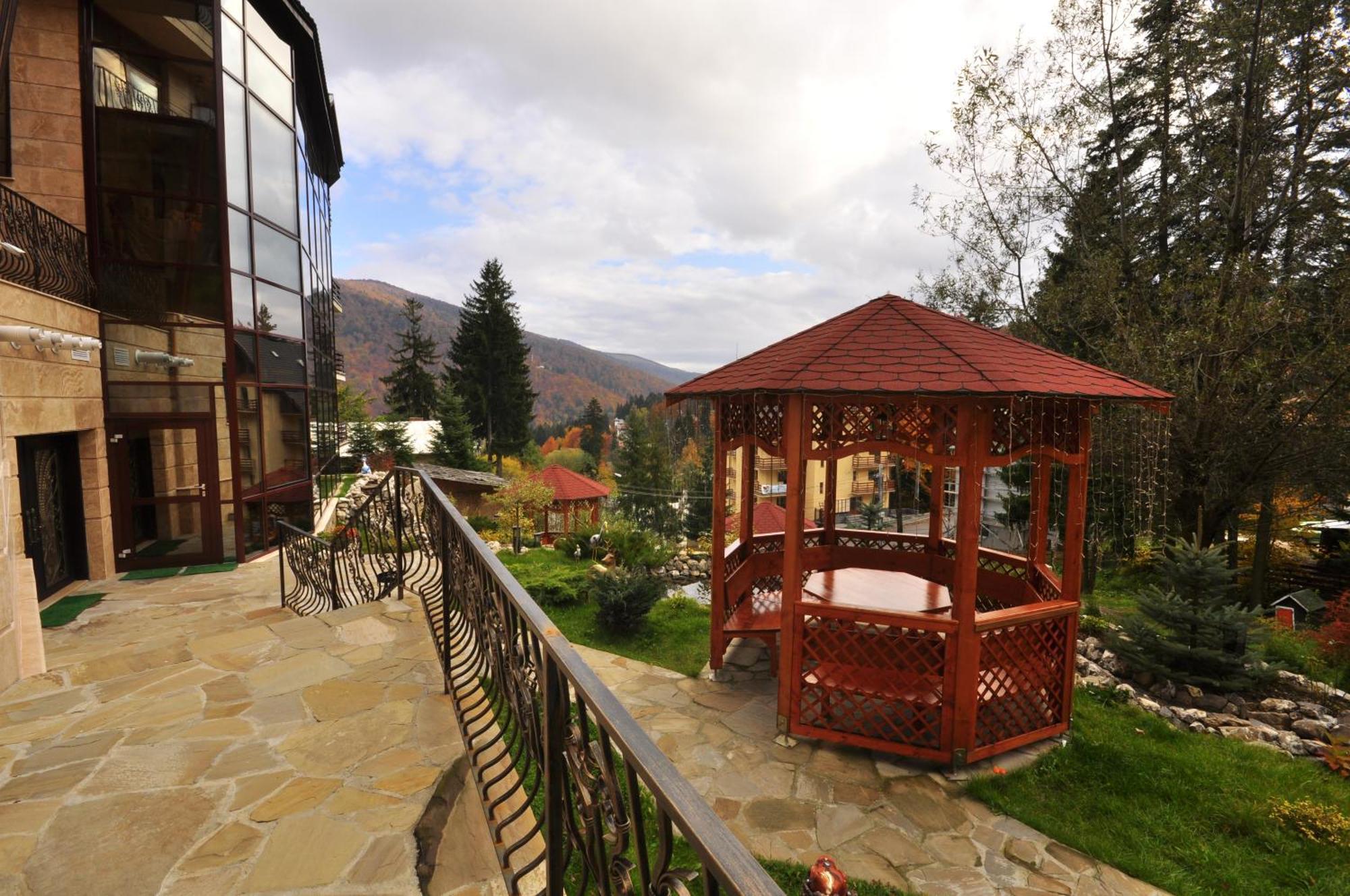 Hotel Arca Lui Noe Sinaia Exterior photo