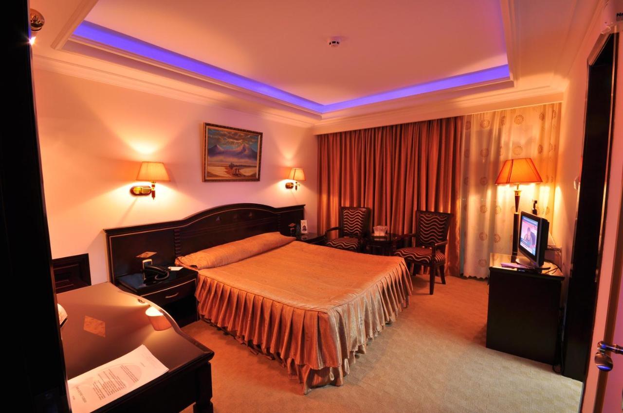 Hotel Arca Lui Noe Sinaia Room photo